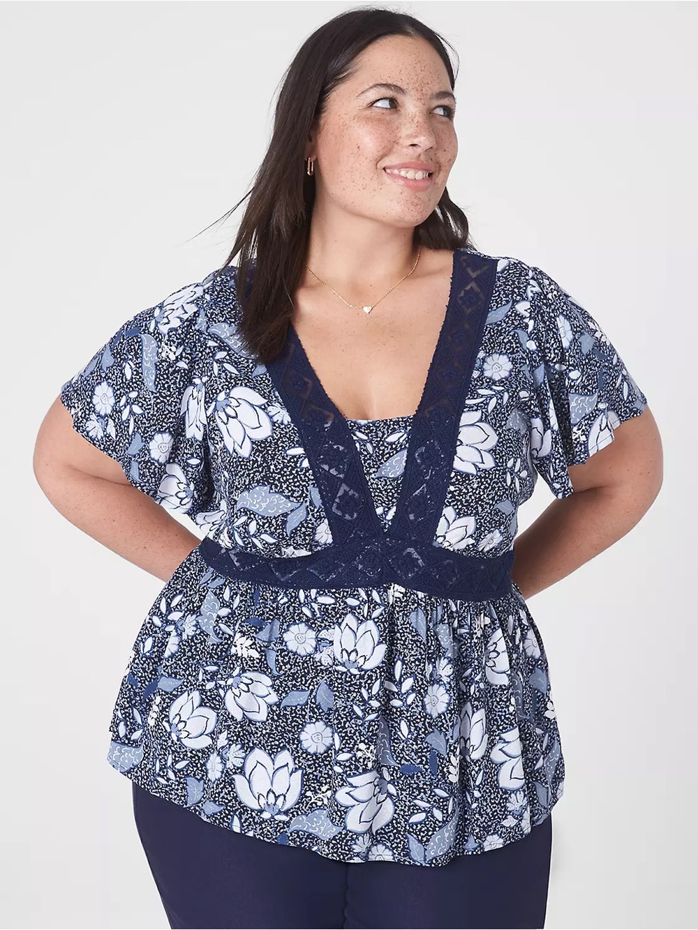 LANE BRYANT Blue & White Floral V-Neck Lace-Trim Babydoll Top